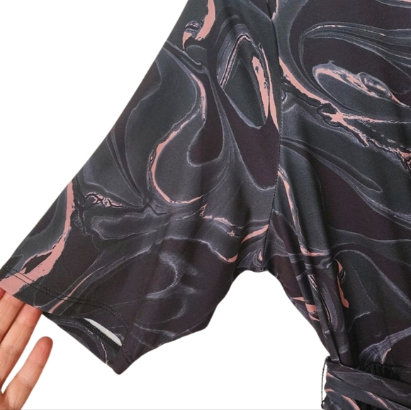 Torrid Plus-size Faux Wrap Dress Gray, Pink & Black Swirls. Size 1X - Picture 9 of 16